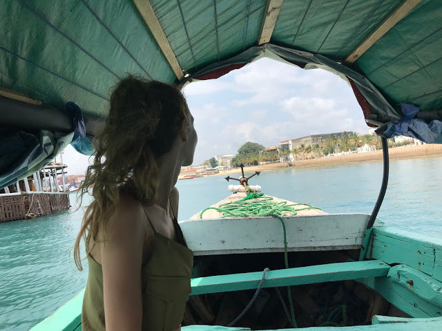 łodzią na Prison Island Zanzibar, podróże blog Malvina Dunder
