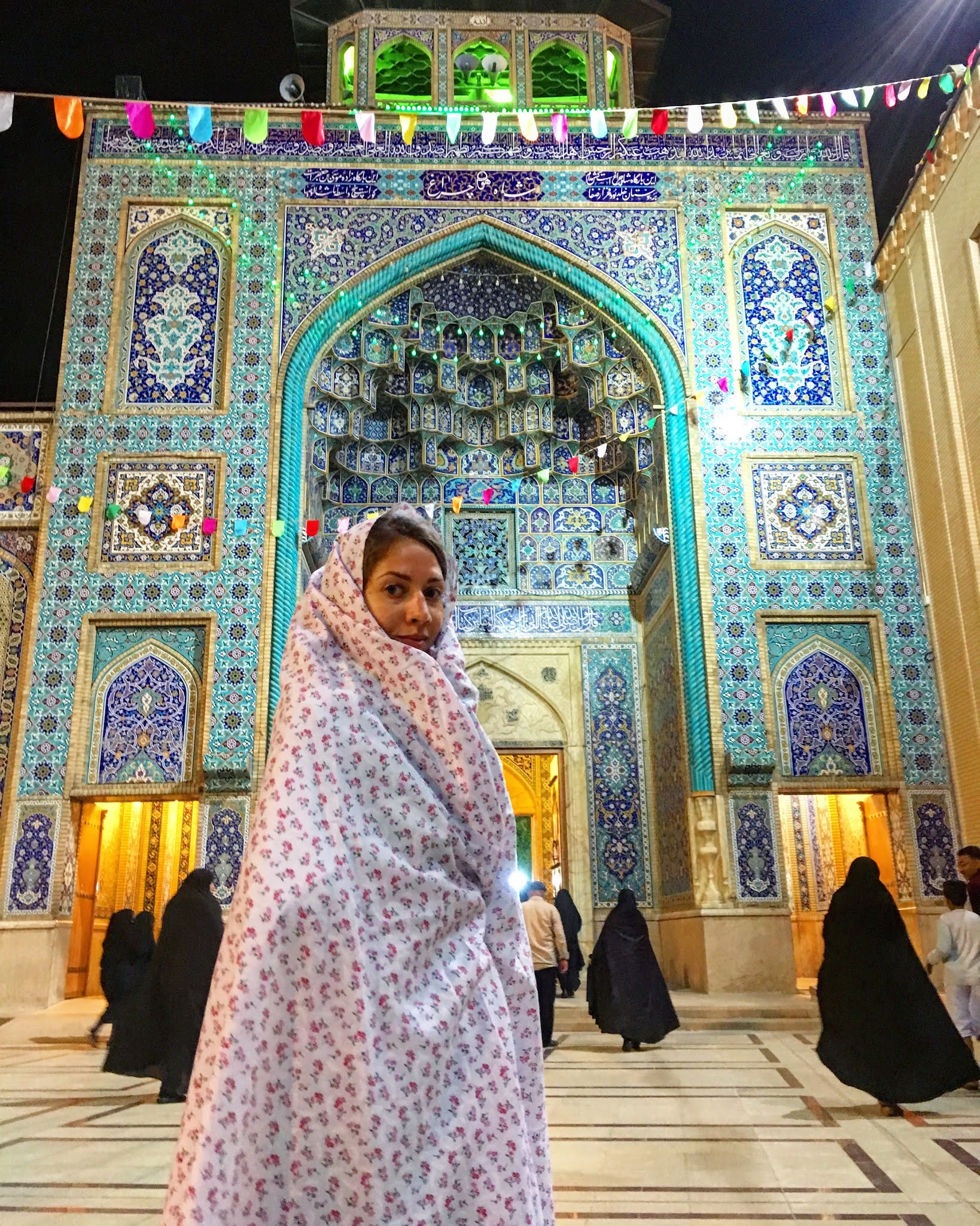 Malvina Dunder blog podróże, rozwój osobisty, relacje, Iran meczet Shiraz